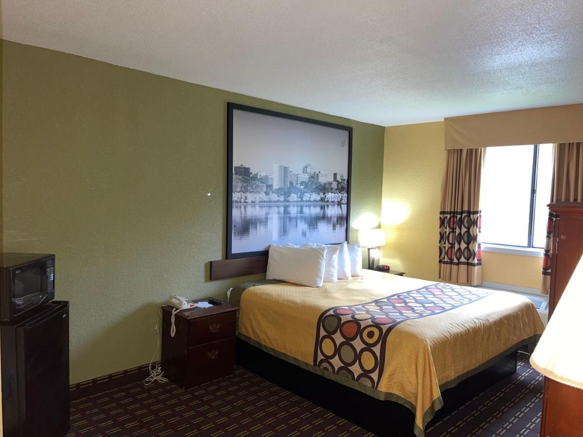 Super 8 By Wyndham Hancock Md Esterno foto