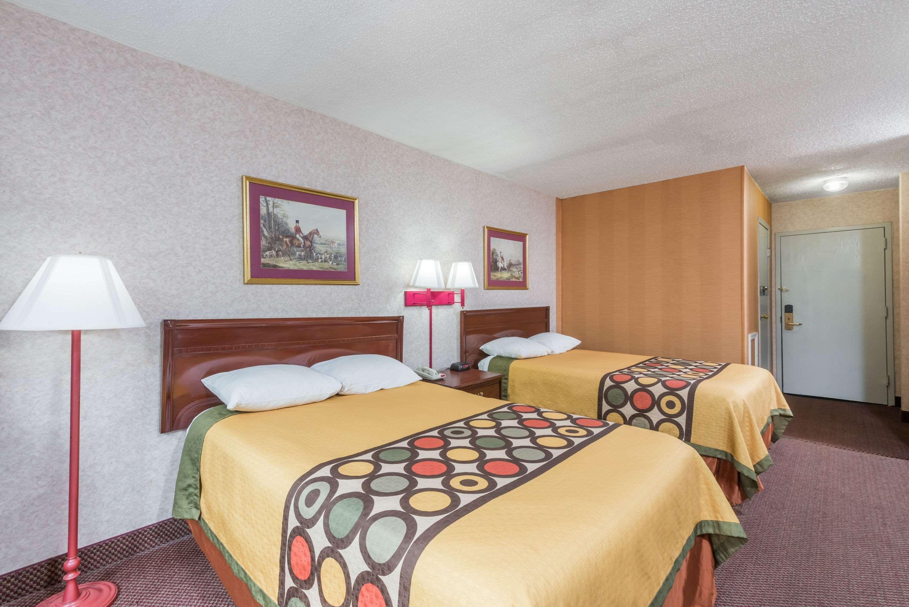 Super 8 By Wyndham Hancock Md Esterno foto
